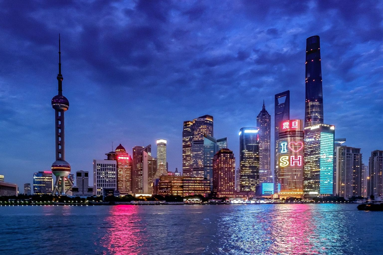 Luxury Sales Tax in Canada: Out‑of‑Province and International Scenarios