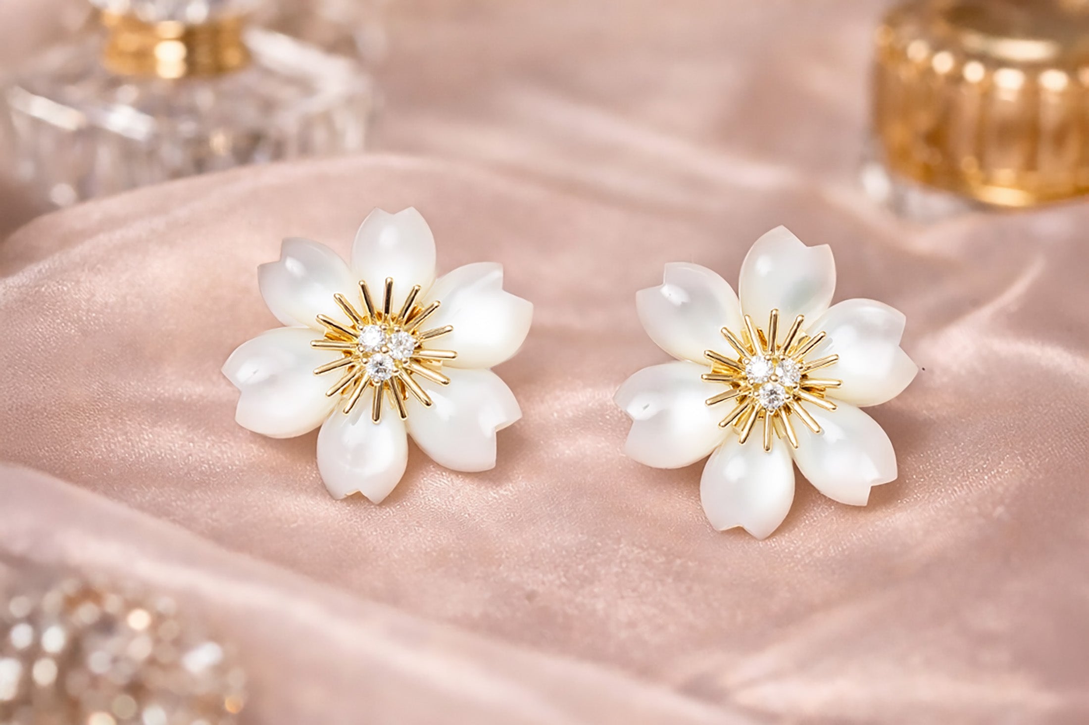 How Wear Patterns Influence Van Cleef & Arpels Jewelry Pricing