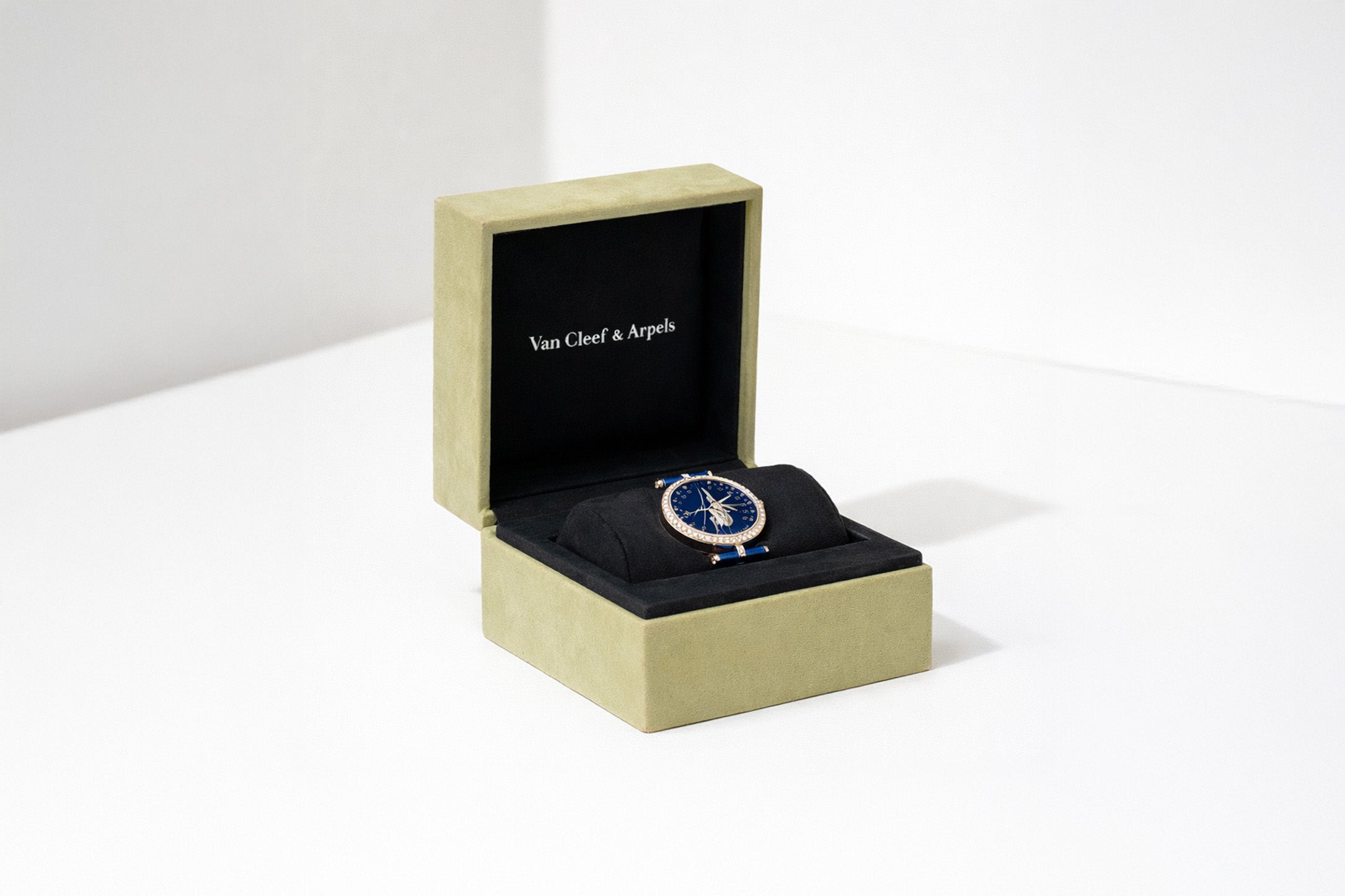 How to Identify Aftermarket Repairs on Van Cleef & Arpels Pieces