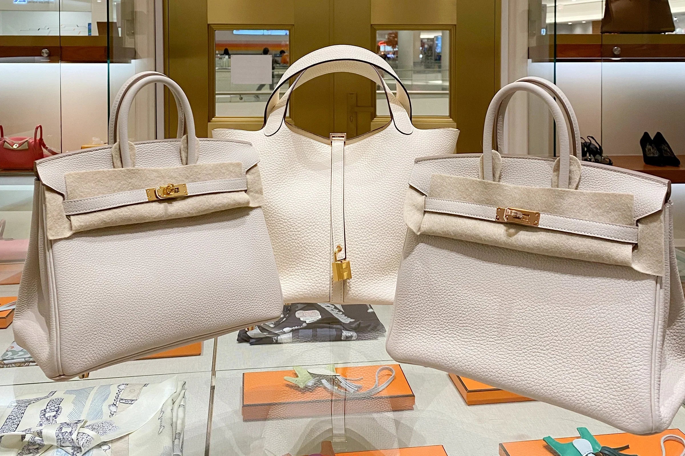 Birkin Sellier vs. Retourne: Structure, Aesthetics, and Wear