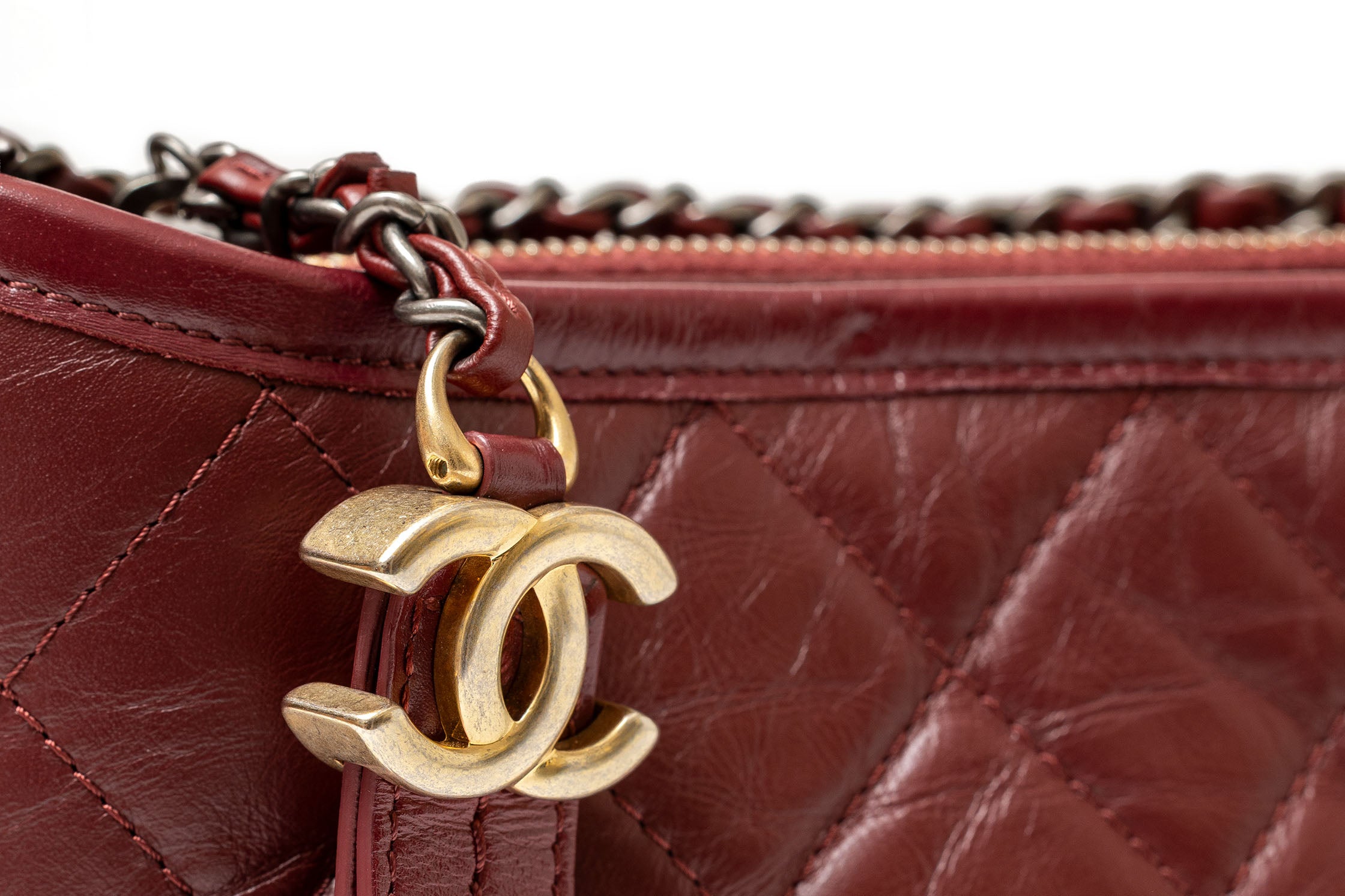 Chanel Chain Care: Preventing Metal Tarnish and Oxidation