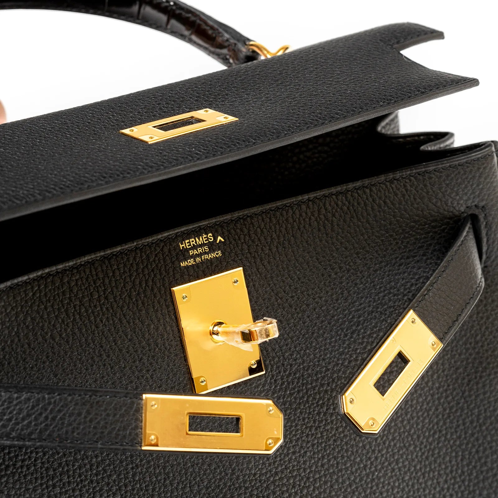 Hermès Kelly Retourne 28 Black Togo and Matte Porosus Crocodile Touch Gold Hardware