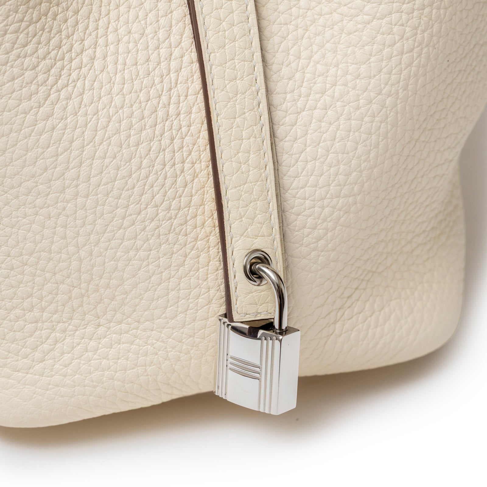 Hermès Picotin 18 Nata and Sesame Clemence/Swift Palladium Hardware - Lock