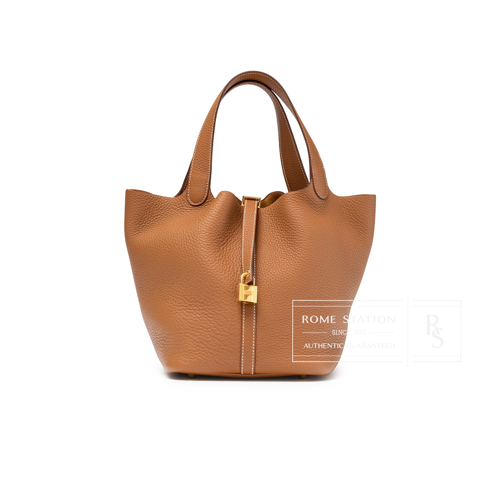 Front view of Hermès Picotin 22 Gold Clemence Gold Hardware bucket bag in tan leather with gold lock detail