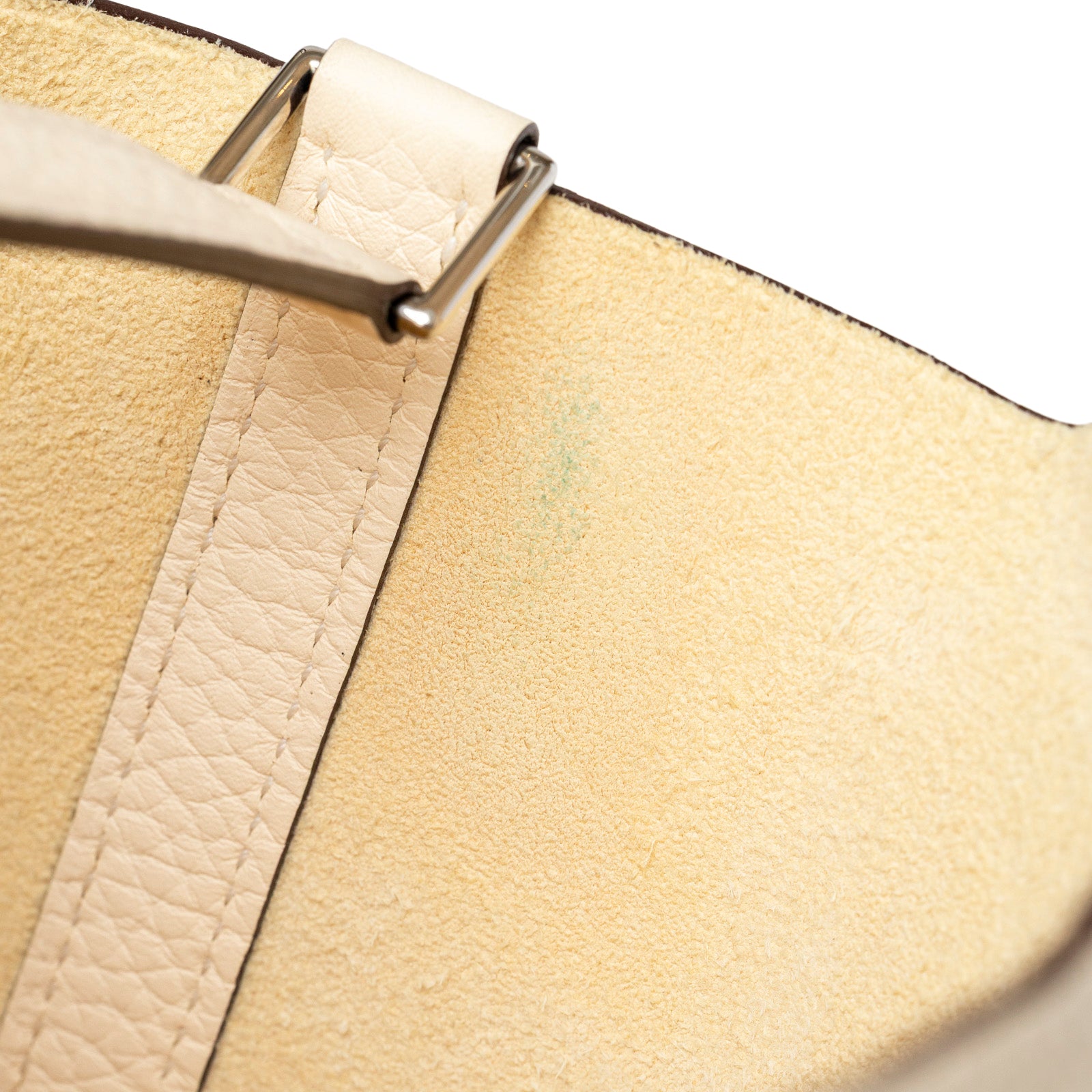 Close-up interior view of Hermès Picotin 18 Nata Clemence Palladium Hardware showing leather texture and strap detail