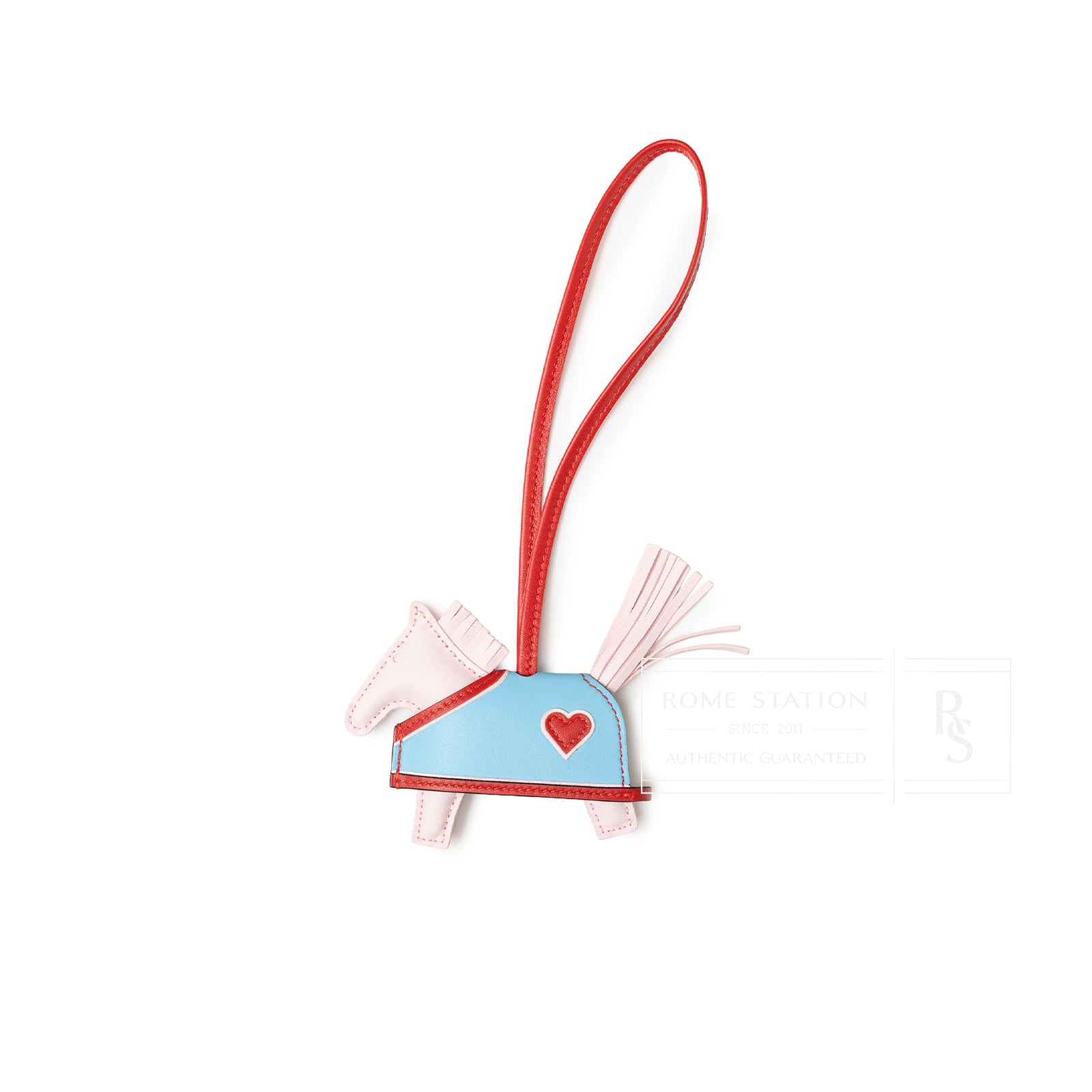 Front view of Hermès Rodeo Robeo Coeur Charm PM Rose Darling Rouge Radieux Celeste Milo Lambskin showing heart detail