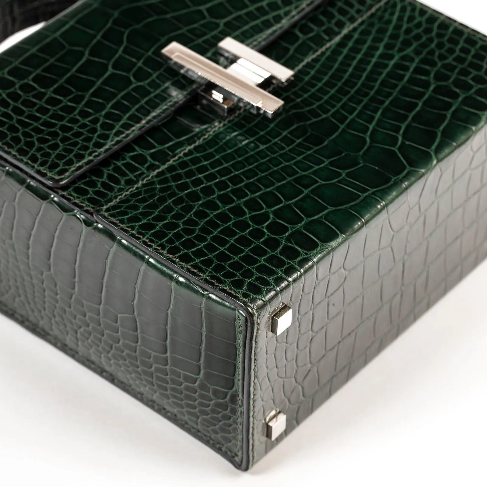 Hermès Cinhetic 18 Vert Fonce Shiny Alligator Palladium Hardware