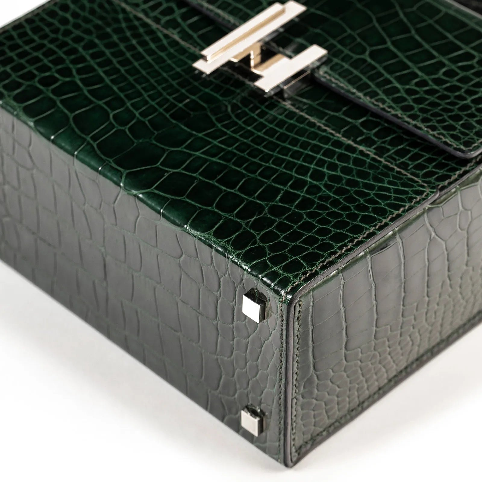Hermès Cinhetic 18 Vert Fonce Shiny Alligator Palladium Hardware