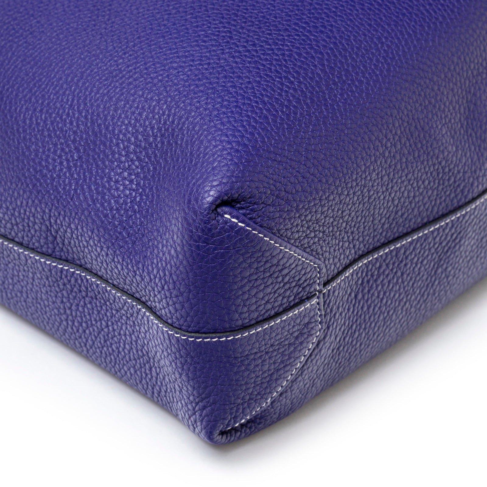 Close-up corner detail showing texture and stitching on Hermès Double Sens Reversible Bicolor Shoulder Bag Clemence Violet/Blue