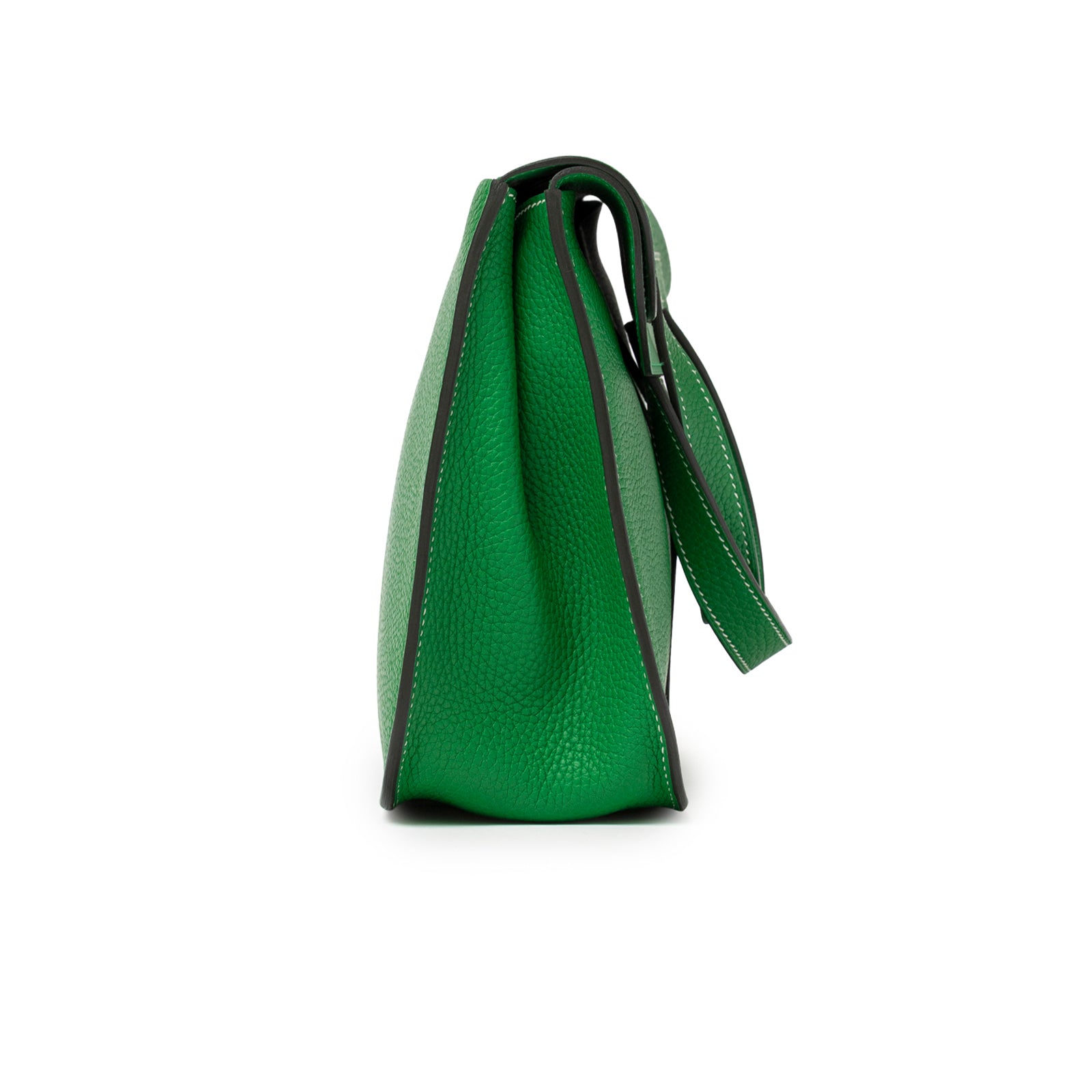 Side profile of Hermès Halzan 31 Bambou Clemence Palladium Hardware showing vibrant green pebbled leather and strap edge detailing