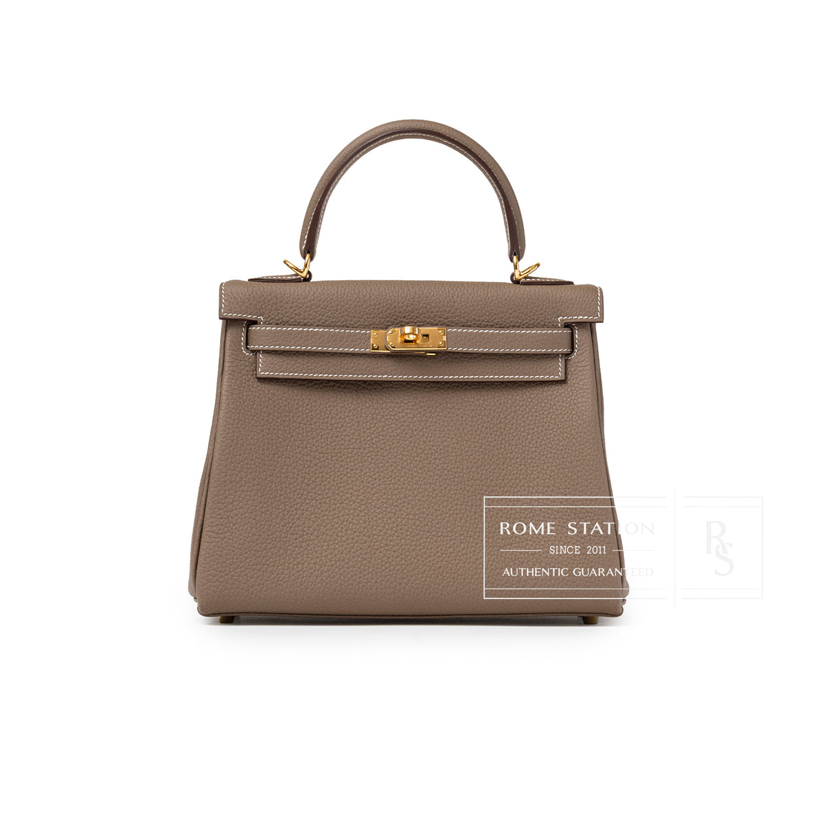 Hermès Kelly 25 Retourne Etoupe Togo Gold Hardware front view with structured silhouette and top handle