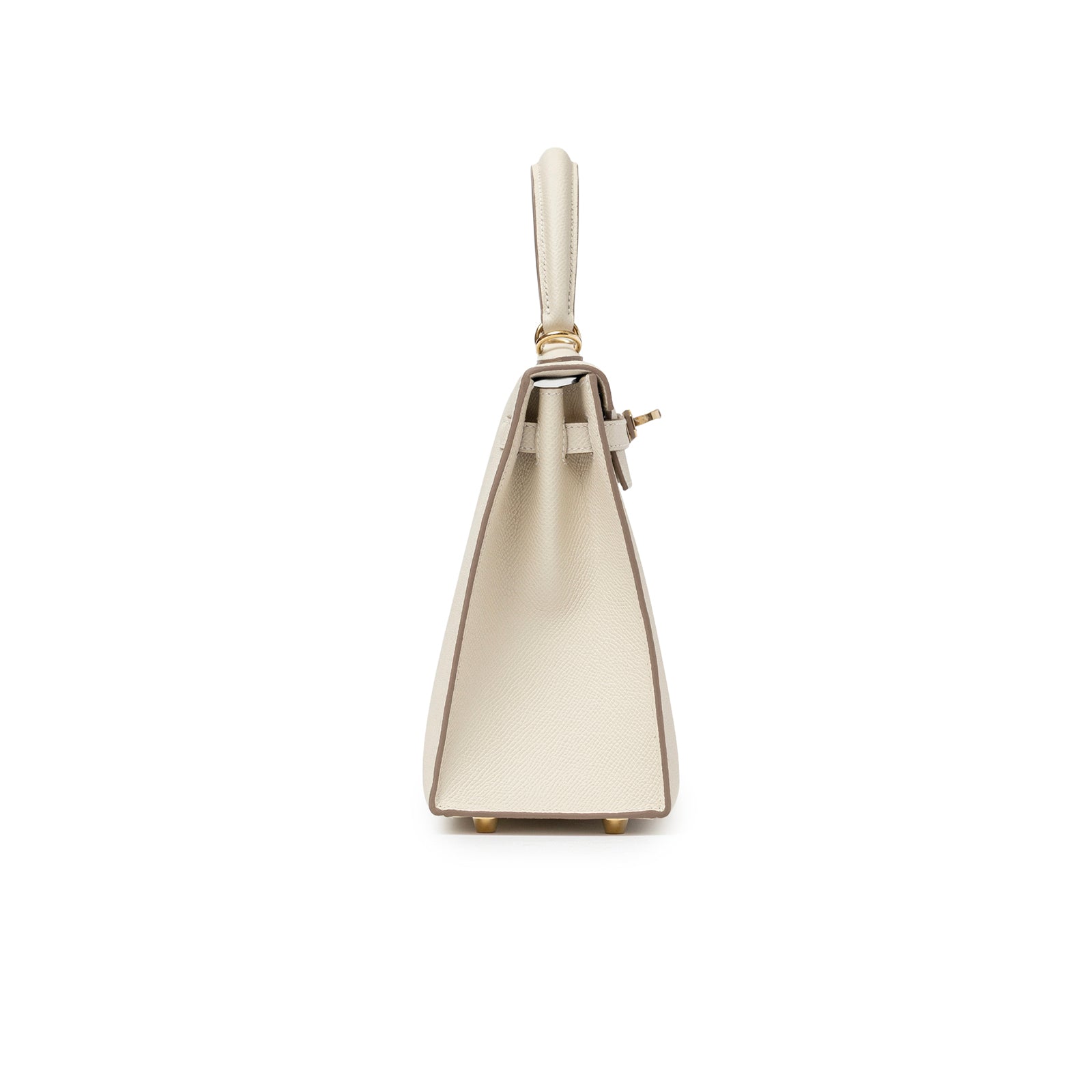 Side view of Hermès Kelly 25 Sellier Epsom Craie Permabrass Hardware showing smooth leather and handle detail