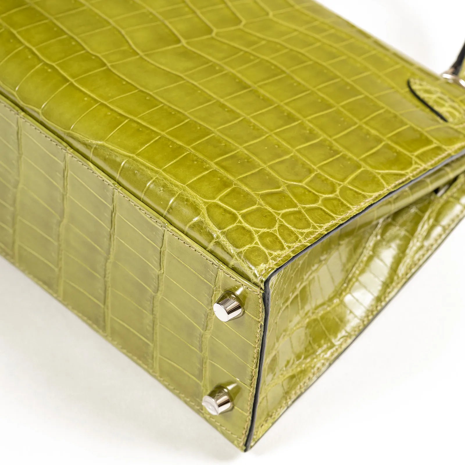 Hermès Kelly 25 Sellier Vert Anis Shiny Niloticus Crocodile Palladium Hardware
