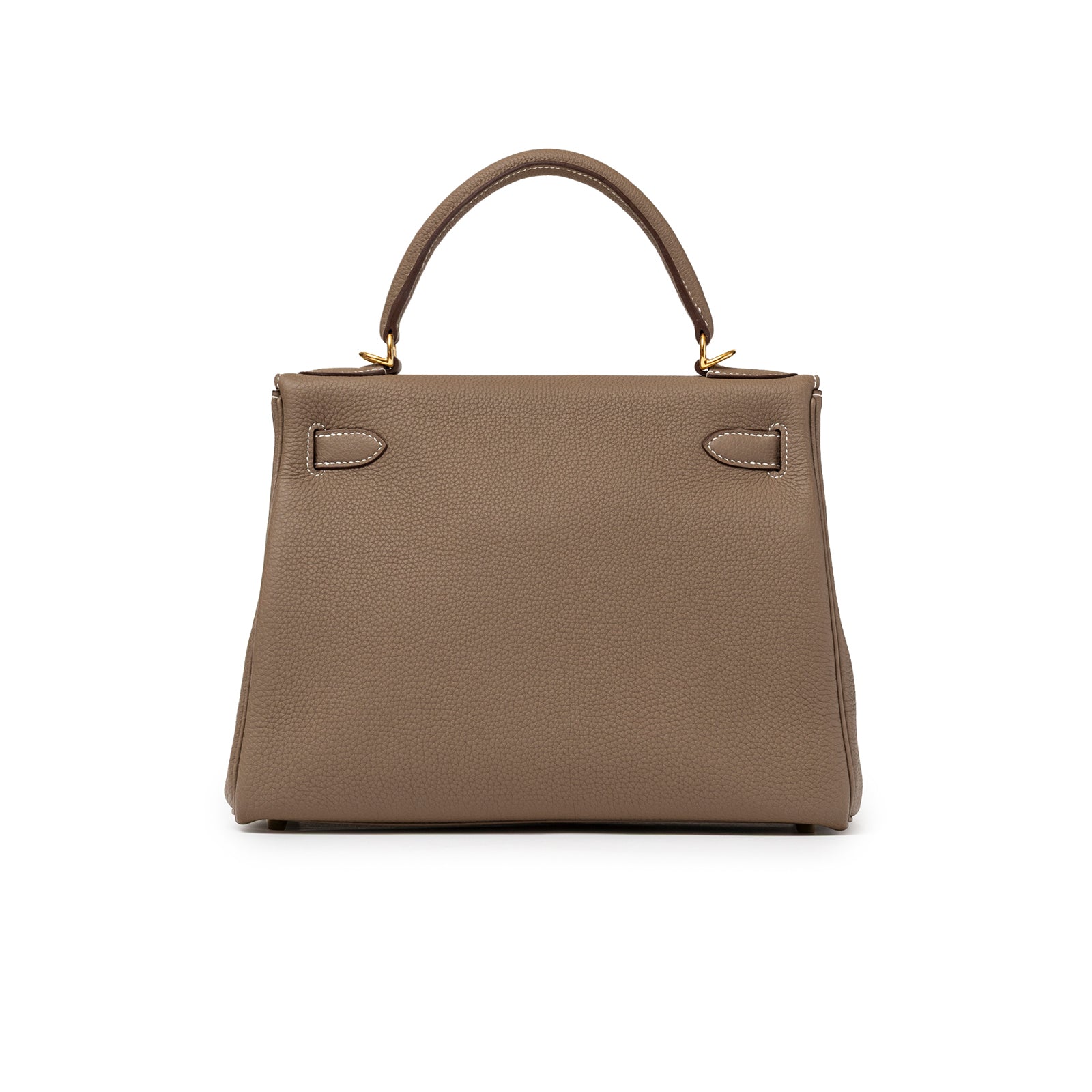 Back view of Hermès Kelly 28 Retourne Etoupe Togo Gold Hardware showing textured leather and handle attachment
