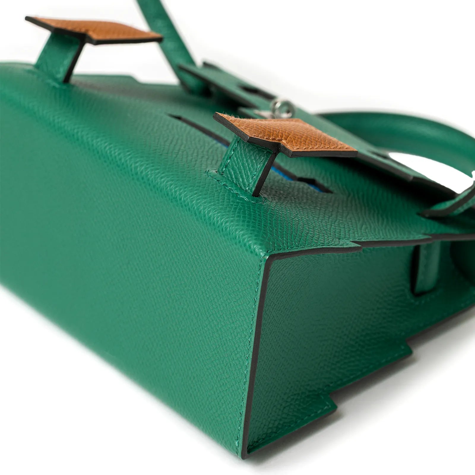 Hermès Kelly Dole Picto Vertigo /Gold/Zanzibar/Misty Epsom Palladium Hardware handbag with brown handles, angled view