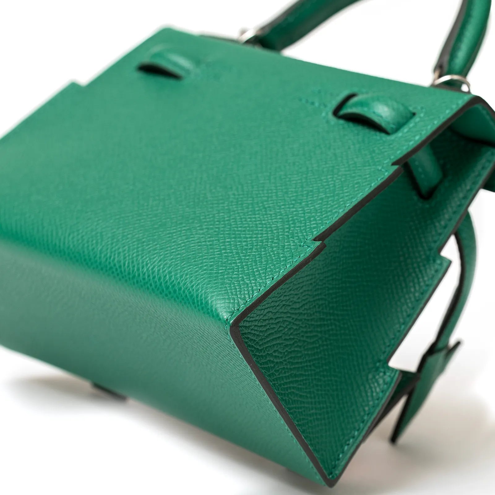 Hermès Kelly Dole Picto Vertigo /Gold/Zanzibar/Misty Epsom Palladium Hardware handbag with angular design.