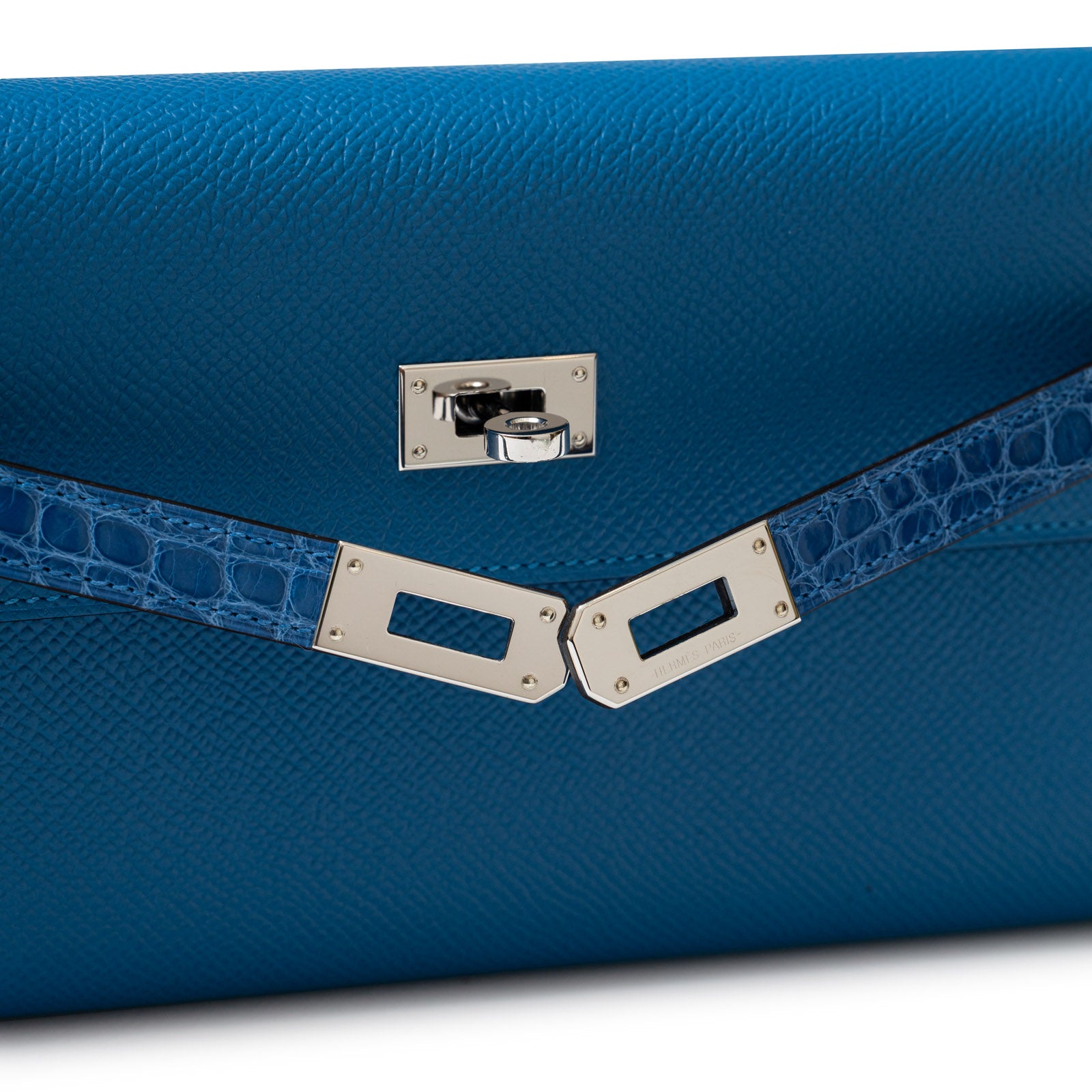 Hermès Kelly To Go Touch Blue Shiny Alligator/Epsom Palladium Hardware - Detail