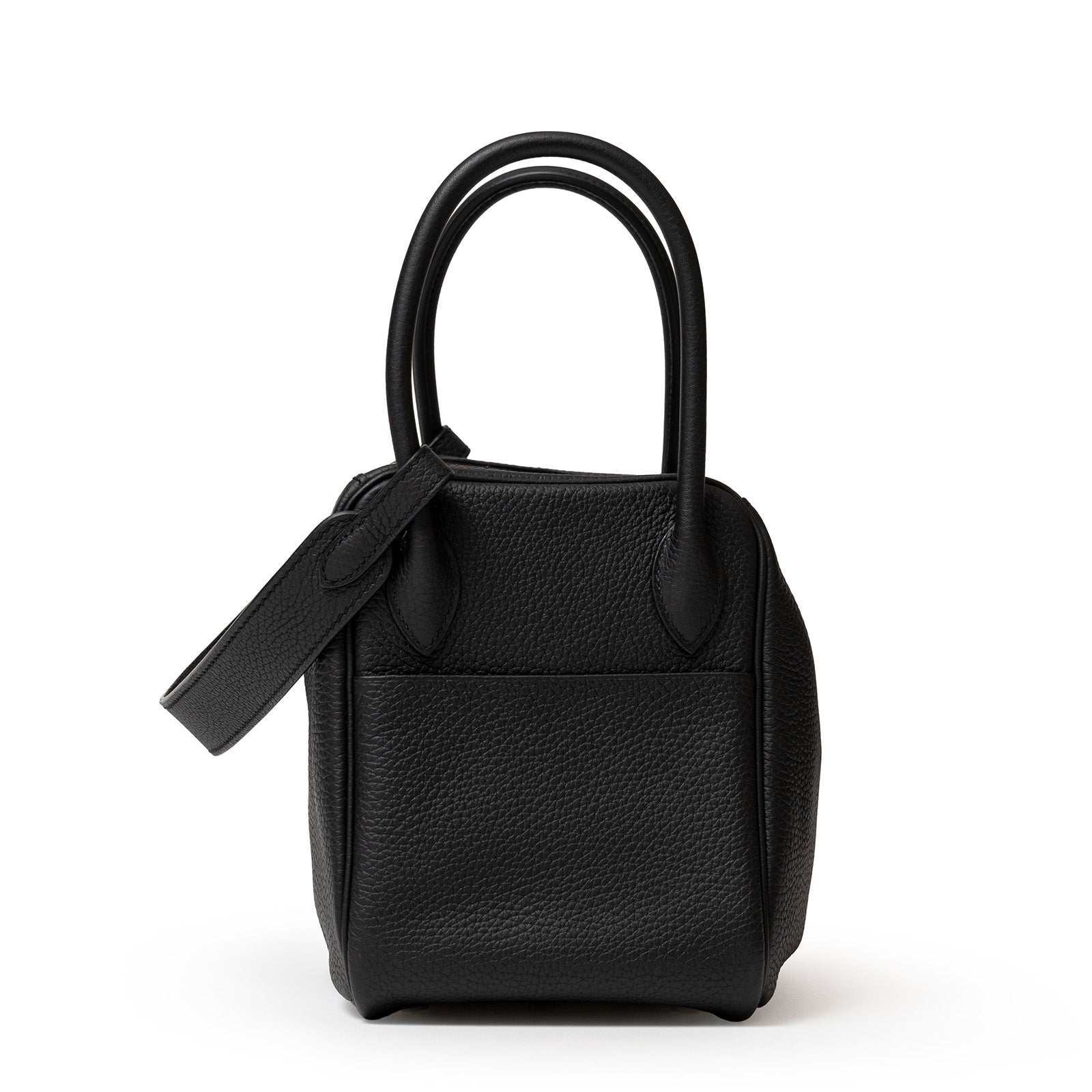 Hermès Lindy 26 Black Clemence Gold Hardware
