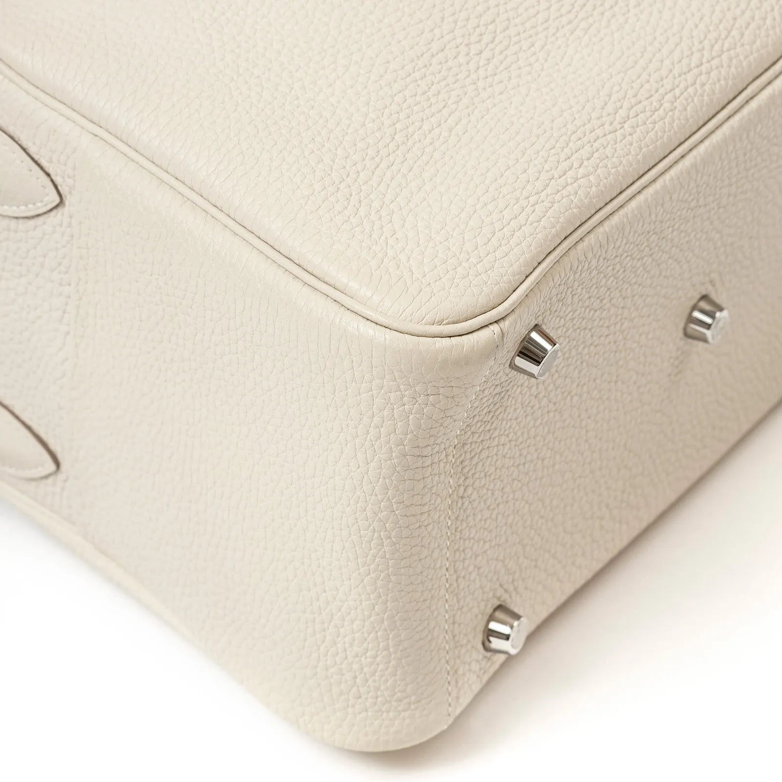 Hermès Lindy 26 Craie Clemence Palladium Hardware