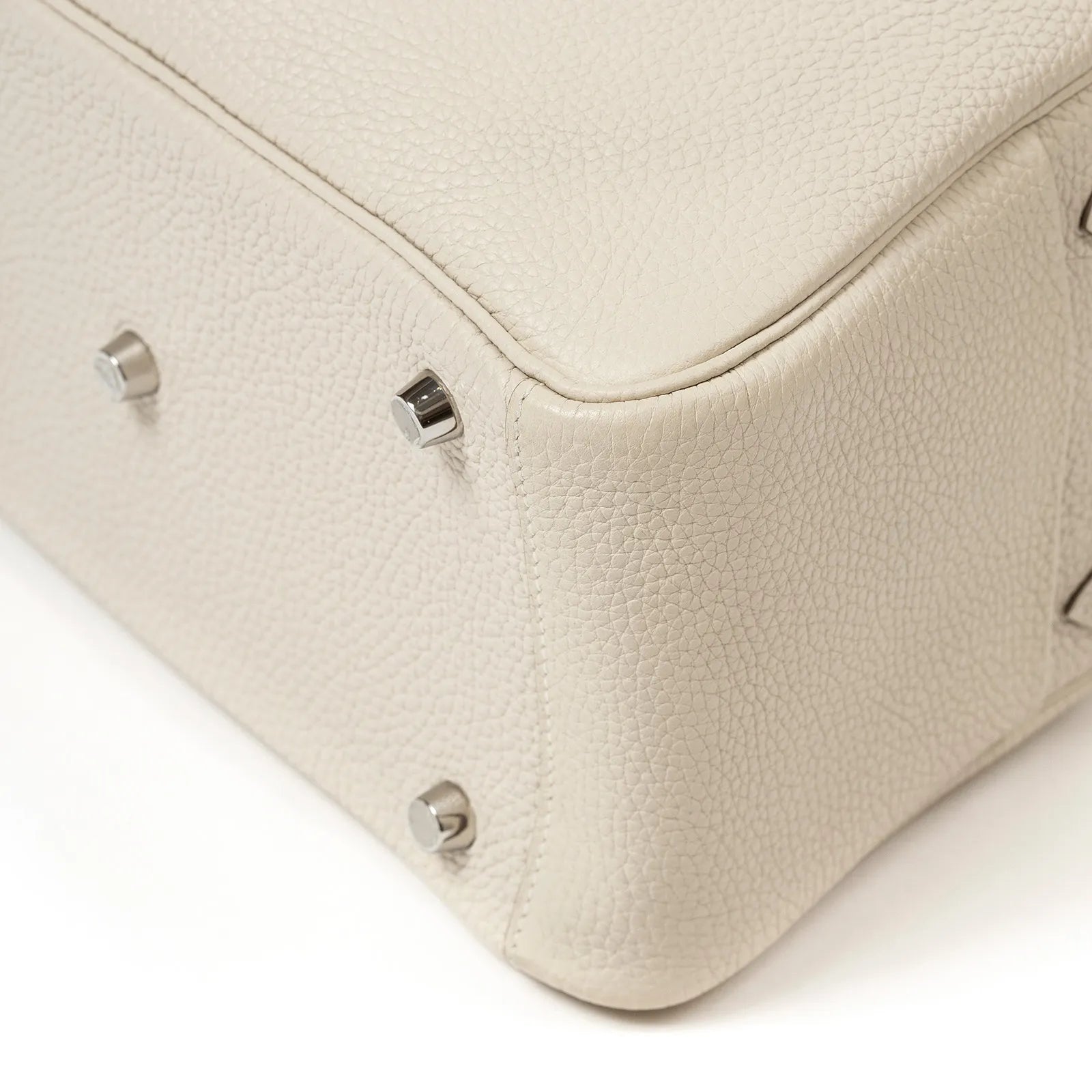 Hermès Lindy 26 Craie Clemence Palladium Hardware