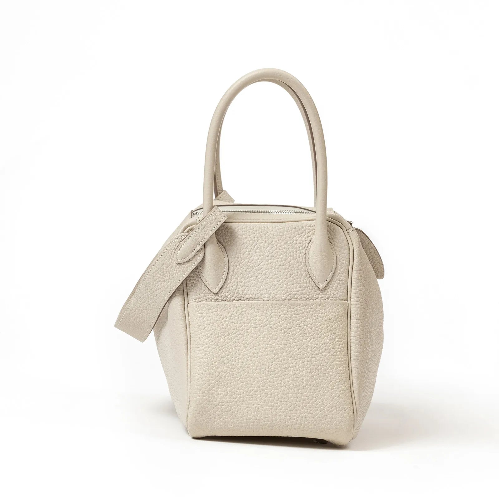 Hermès Lindy 26 Craie Clemence Palladium Hardware