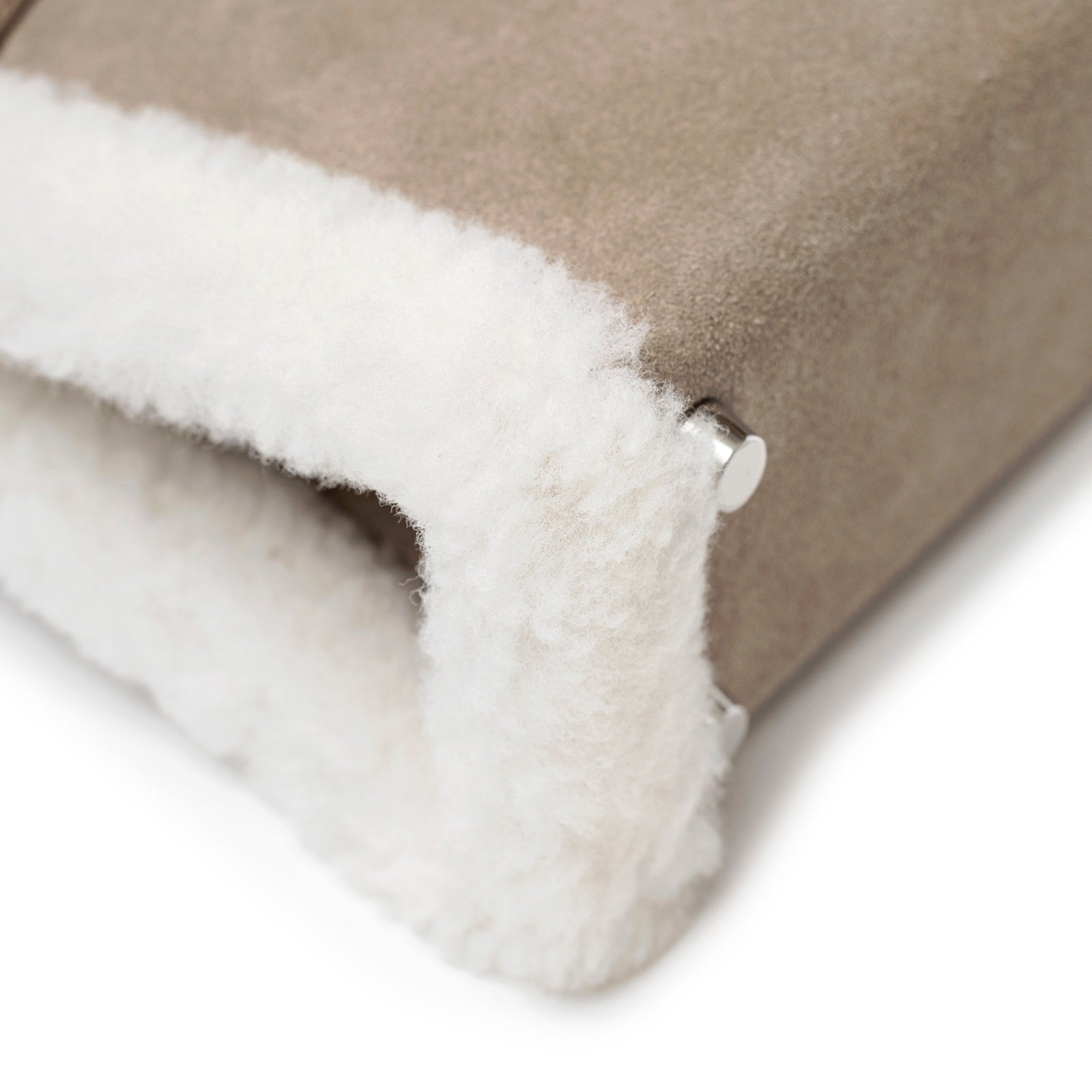 Close-up of soft lining and palladium hardware on Hermès Teddy Mini Kelly II Gris Caillou Etoupe Grizzly Swift Palladium Hardware