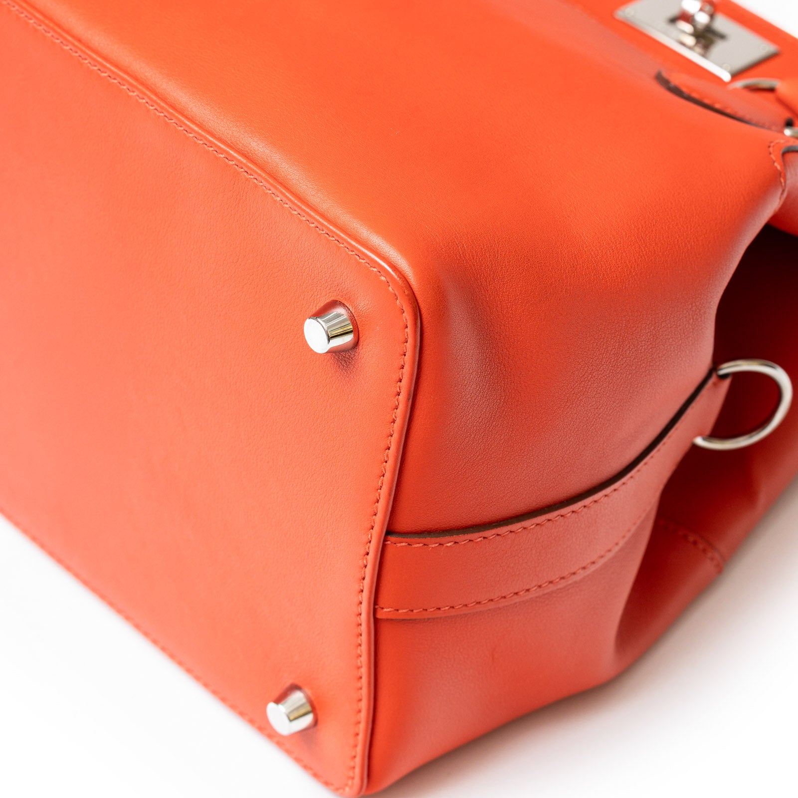 Hermès Tool Box 20 Rouge Swift Palladium Hardware - Front Bottom Right