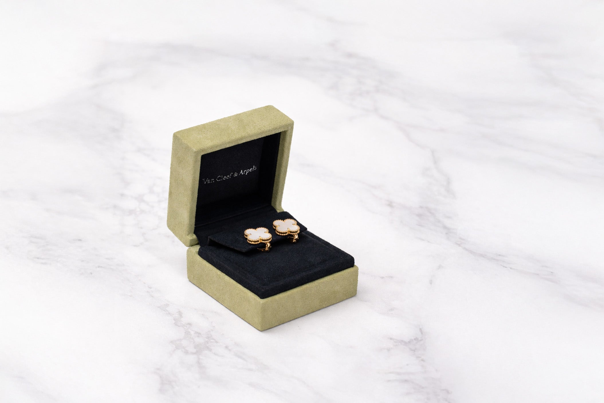 Cleaning Van Cleef & Arpels Stones Without Damaging Their Finish