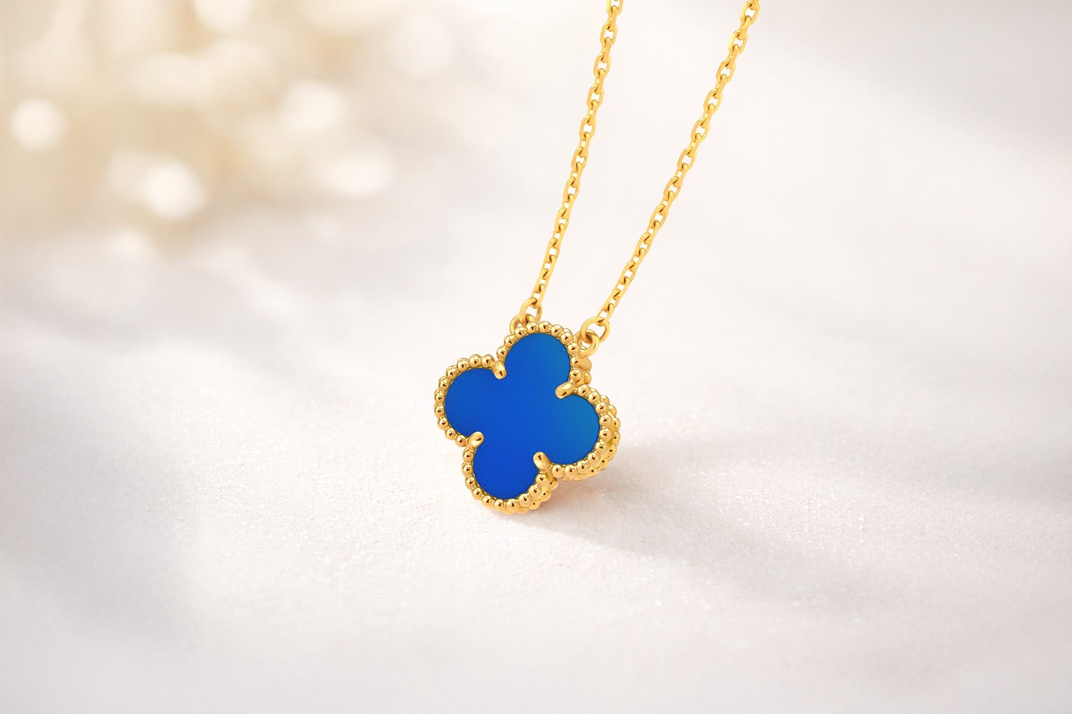 How to Assess Surface Scratches Without Damaging Van Cleef & Arpels Pieces