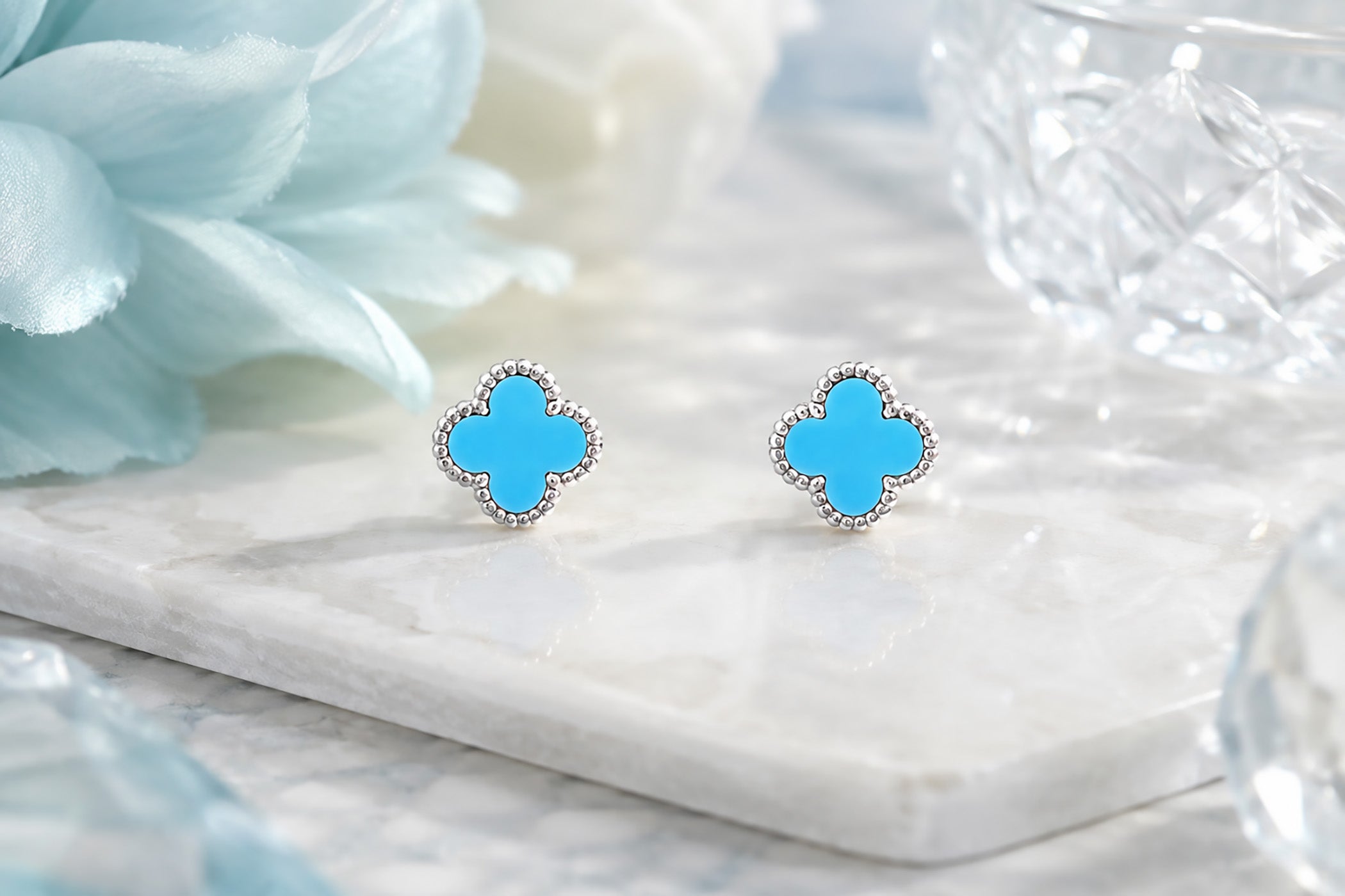 Gold Purity Tests: How to Confirm Authentic Van Cleef & Arpels Jewelry