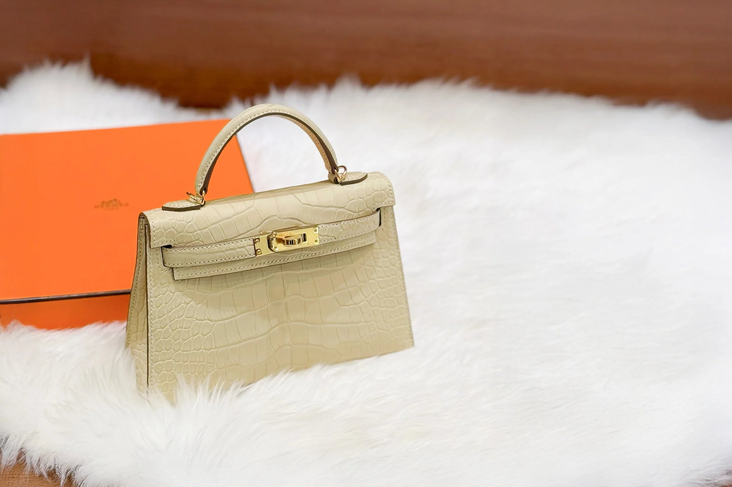 What “Full Set” Really Means and Why It Adds Thousands to Hermès Resale