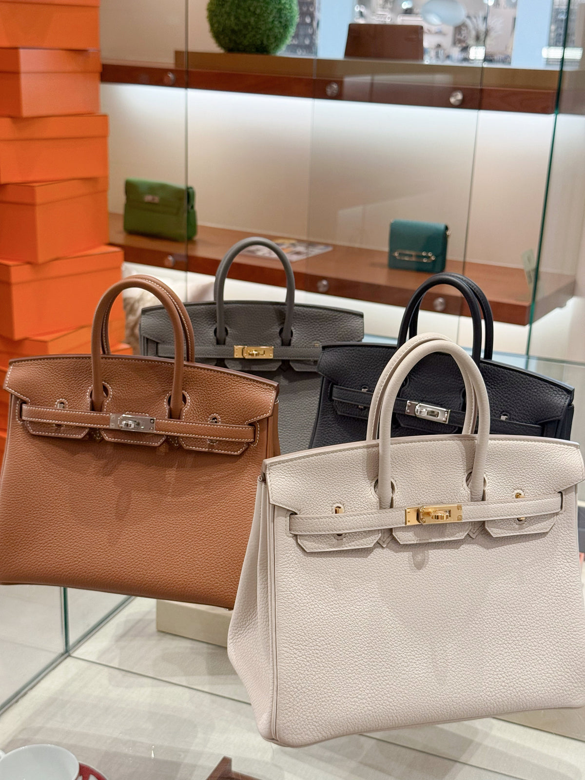 Where to Sell an Evelyne, Bolide or Herbag in Canada