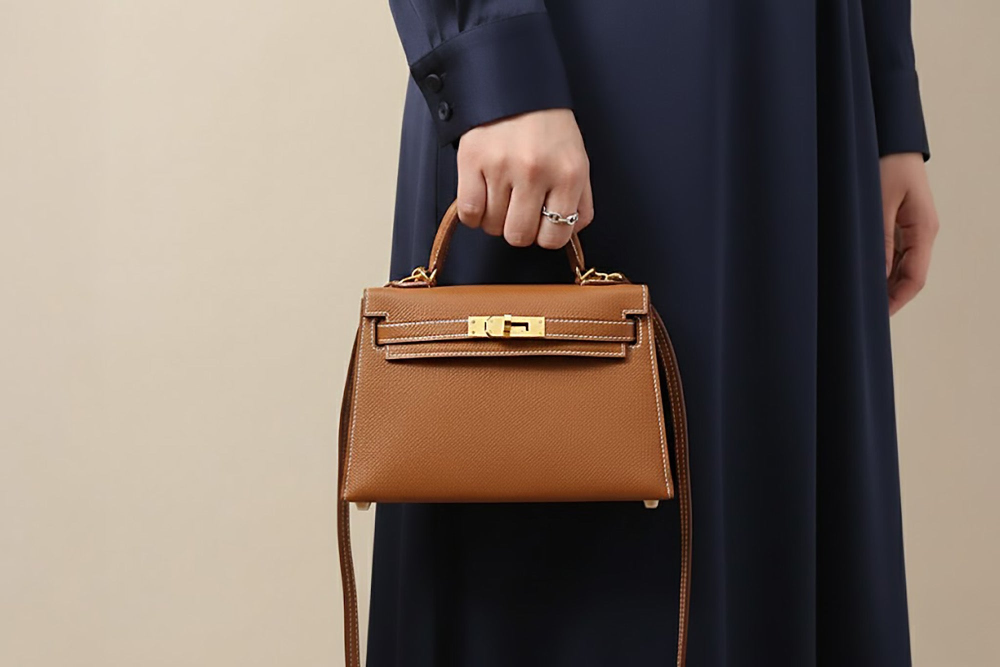 Photographing for Insurance & Auth: Angles, Metadata, and Storage