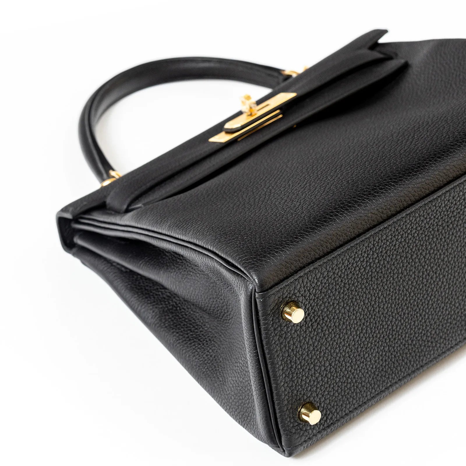 Hermès Kelly Retourne 28 Black Togo Gold Hardware