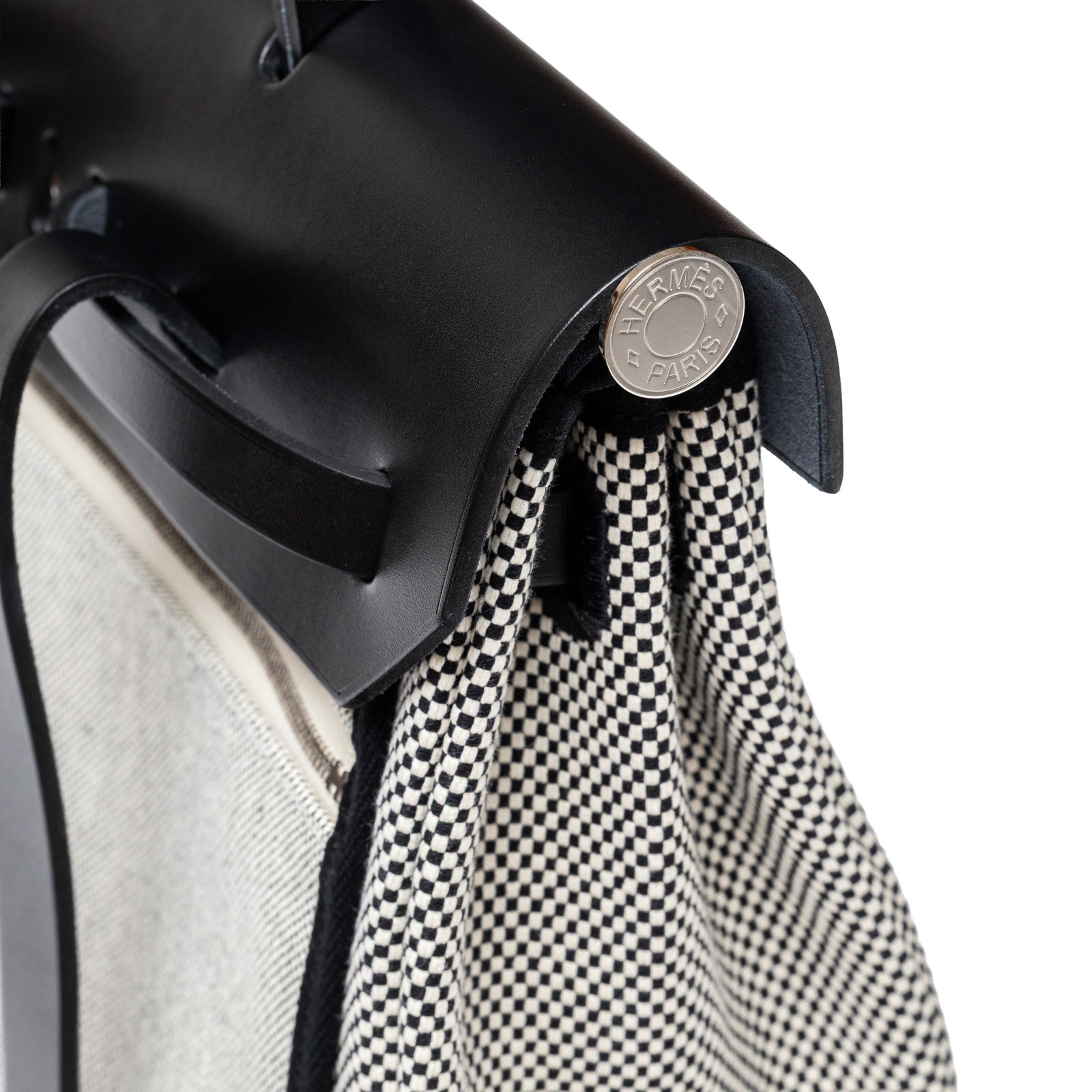 Hermès Herbag a Dos Backpack Ecru/Black Toile Palladium Hardware - Detail