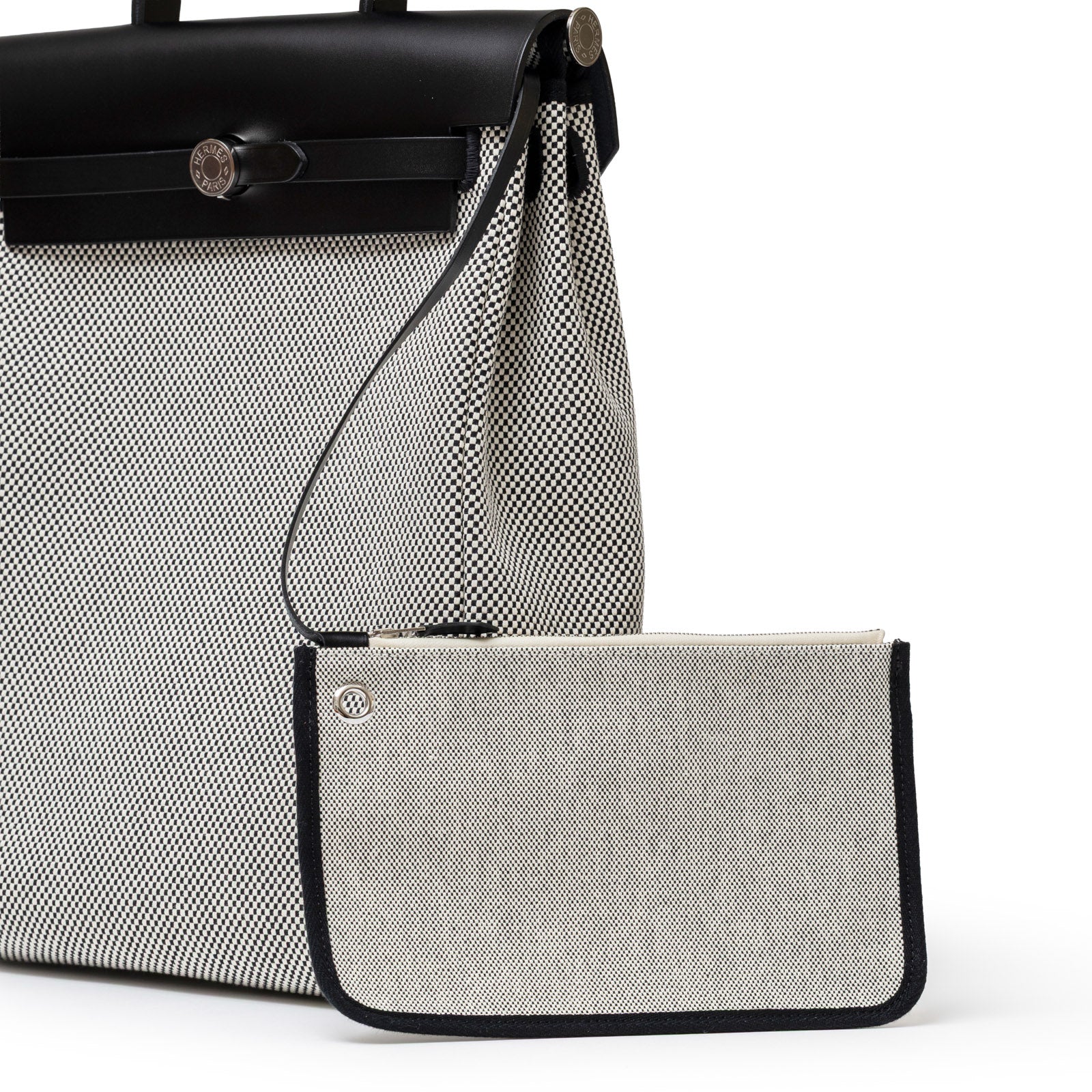 Hermès Herbag a Dos Backpack Ecru/Black Toile Palladium Hardware - Close Up