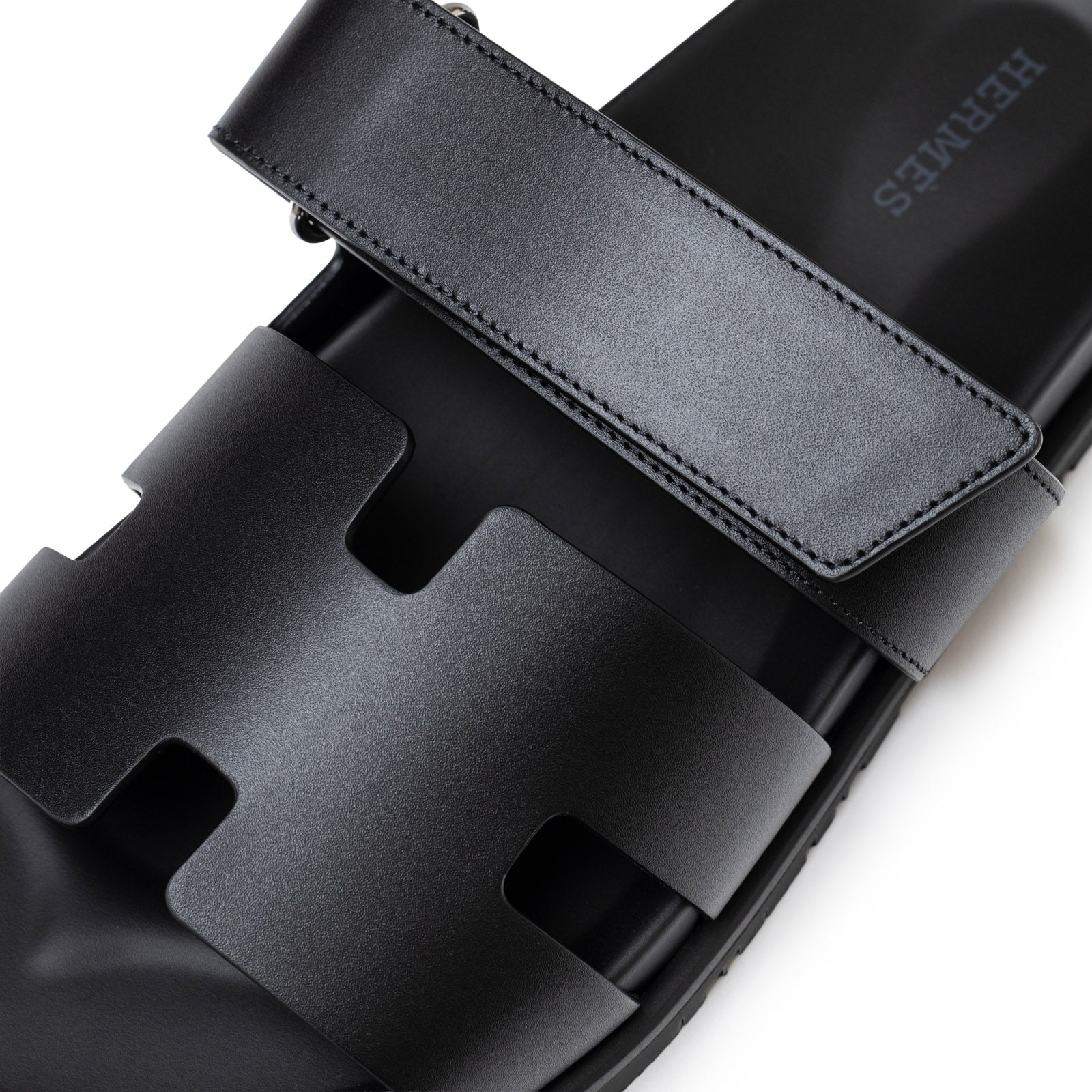 Hermès Chypre Sandal Men's Black Calf 40.5 - Close Up