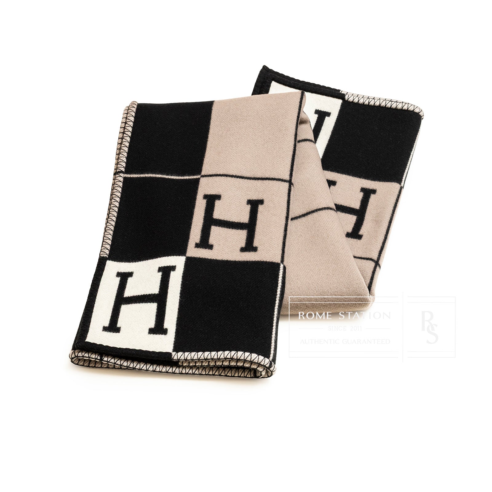 Hermès Avalon Throw Blanket in Écru & Gris Foncé Wool-Cashmere