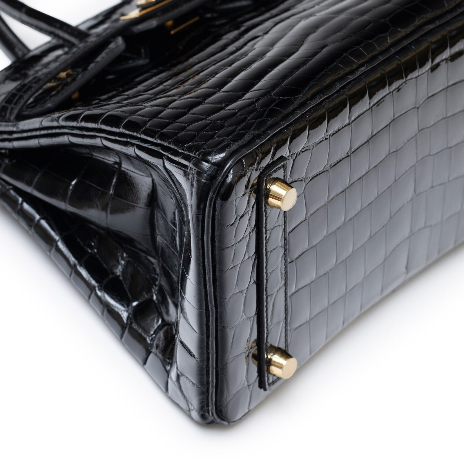 Hermès Birkin 25 Black Shiny Niloticus Crocodile Gold Hardware - Front Corner Left
