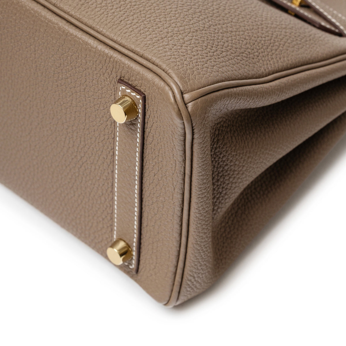 Hermès Birkin 25 Etoupe Togo Gold Hardware corner close-up with protective feet