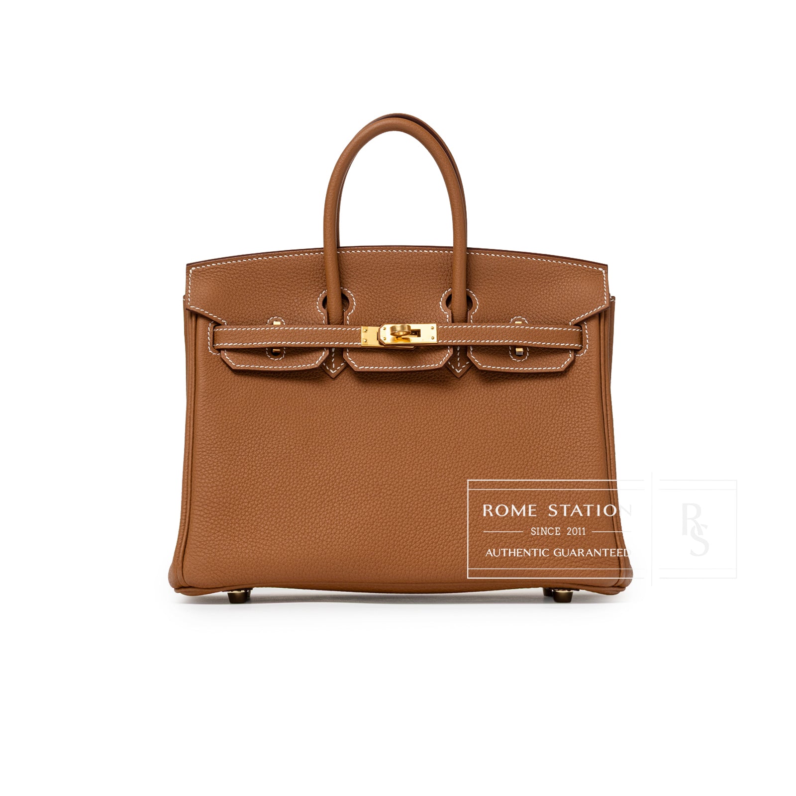Front view of Hermès Birkin 25 Gold Togo Gold Hardware handbag with textured leather and gold clasp details