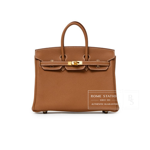 Front view of Hermès Birkin 25 Gold Togo Gold Hardware handbag with textured leather and gold clasp details