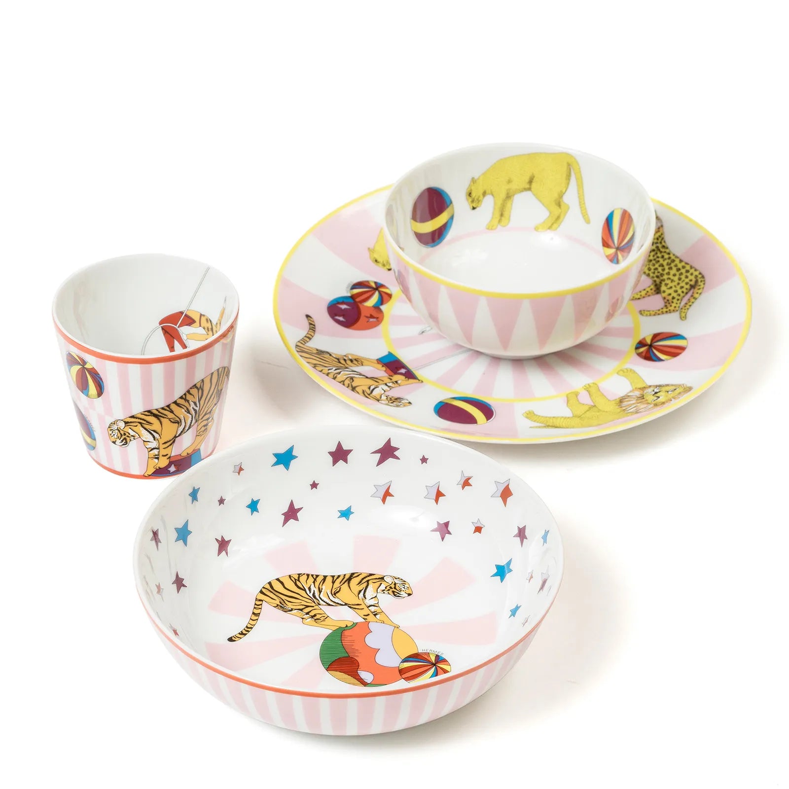 Hermes Circus set of 4; 1 Plate/2 Bowl/1 Cup Pink Tableware Set