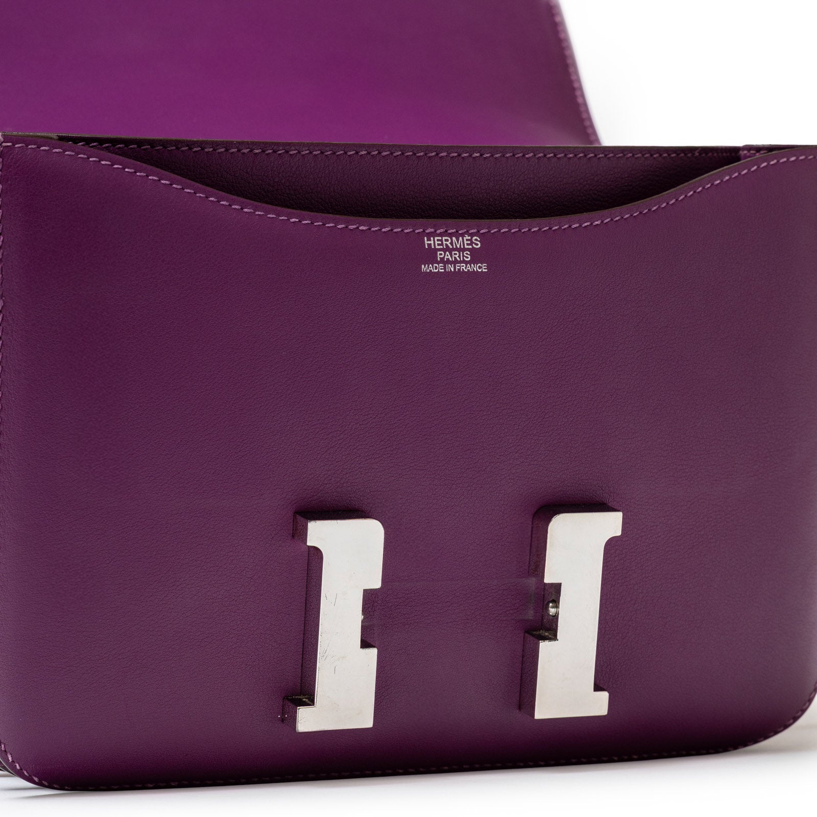 Hermès Constance 24 Anemone Swift Palladium Hardware - Close Up