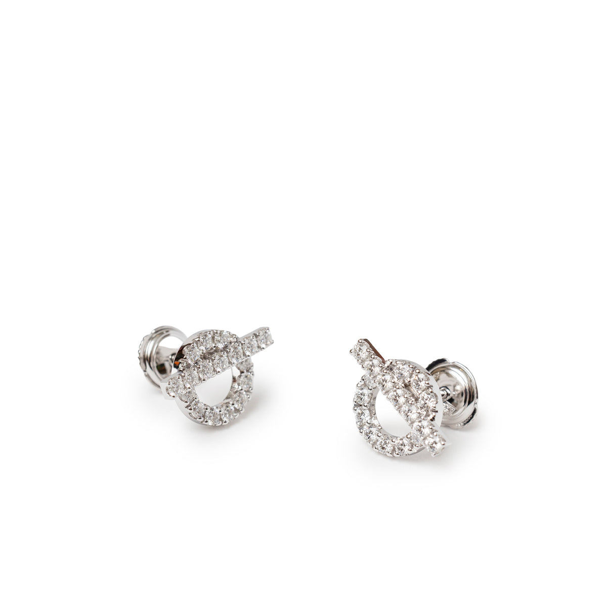 Hermès Finesse Earring Diamond and 18k White Gold Au750 pair on white background