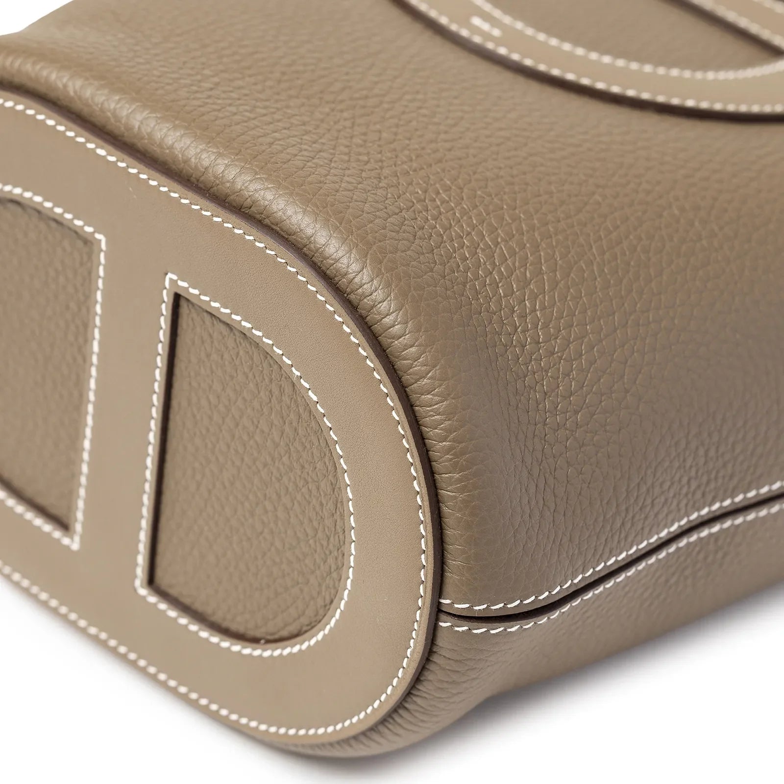 Hermès In-The-Loop 18 Etoupe Clemence and Swift Gold Hardware