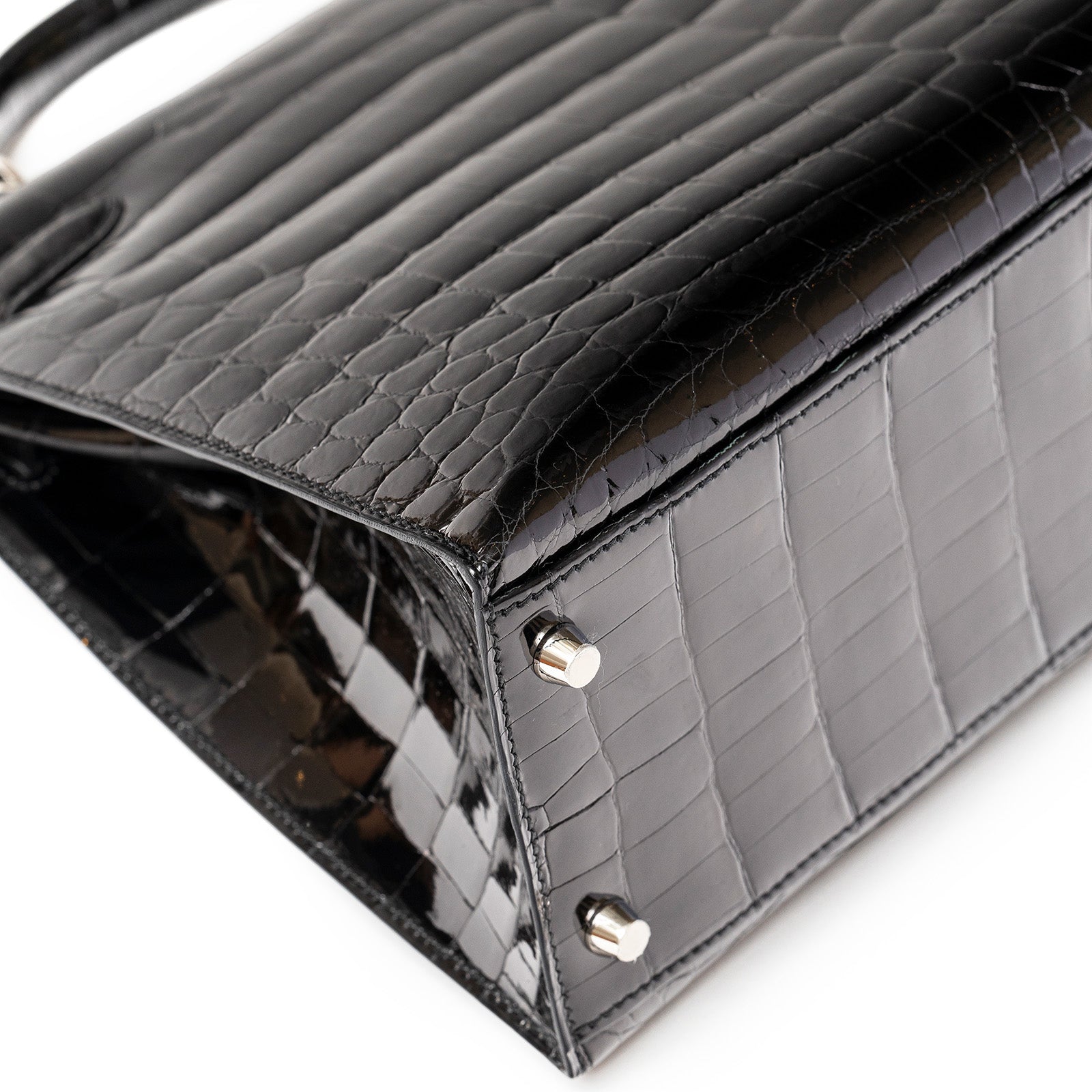Hermès Kelly 32 Sellier Black Shiny Niloticus Crocodile Palladium Hardware