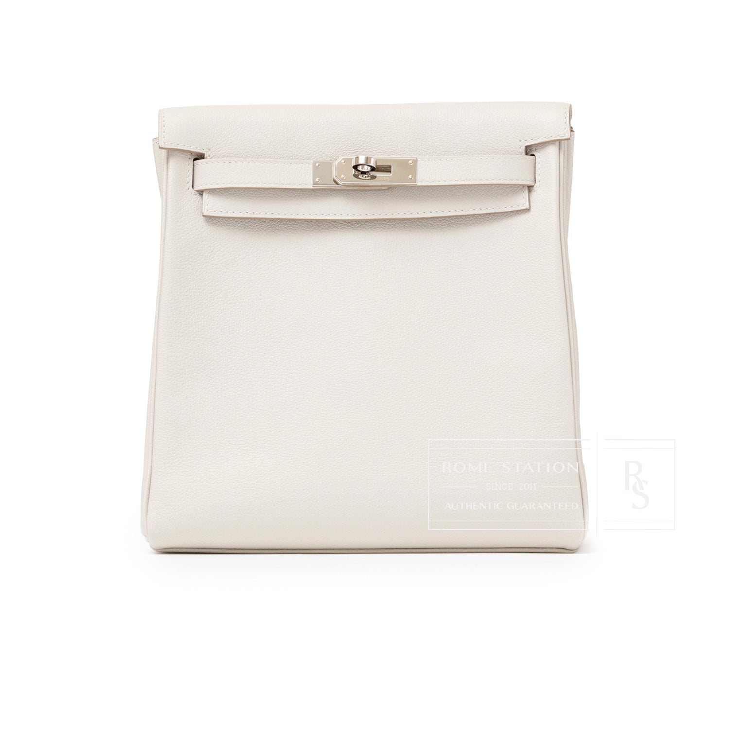 Front view of Hermès Kelly Ado Backpack Gris Perle Evercolor Palladium Hardware with smooth leather and silver clasp closure
