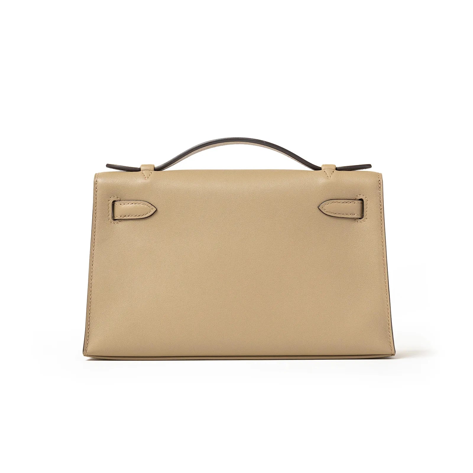 Hermès Kelly Pochette Beige Marfa Swift Gold Hardware elegant structured leather handbag with top handle and minimalist design