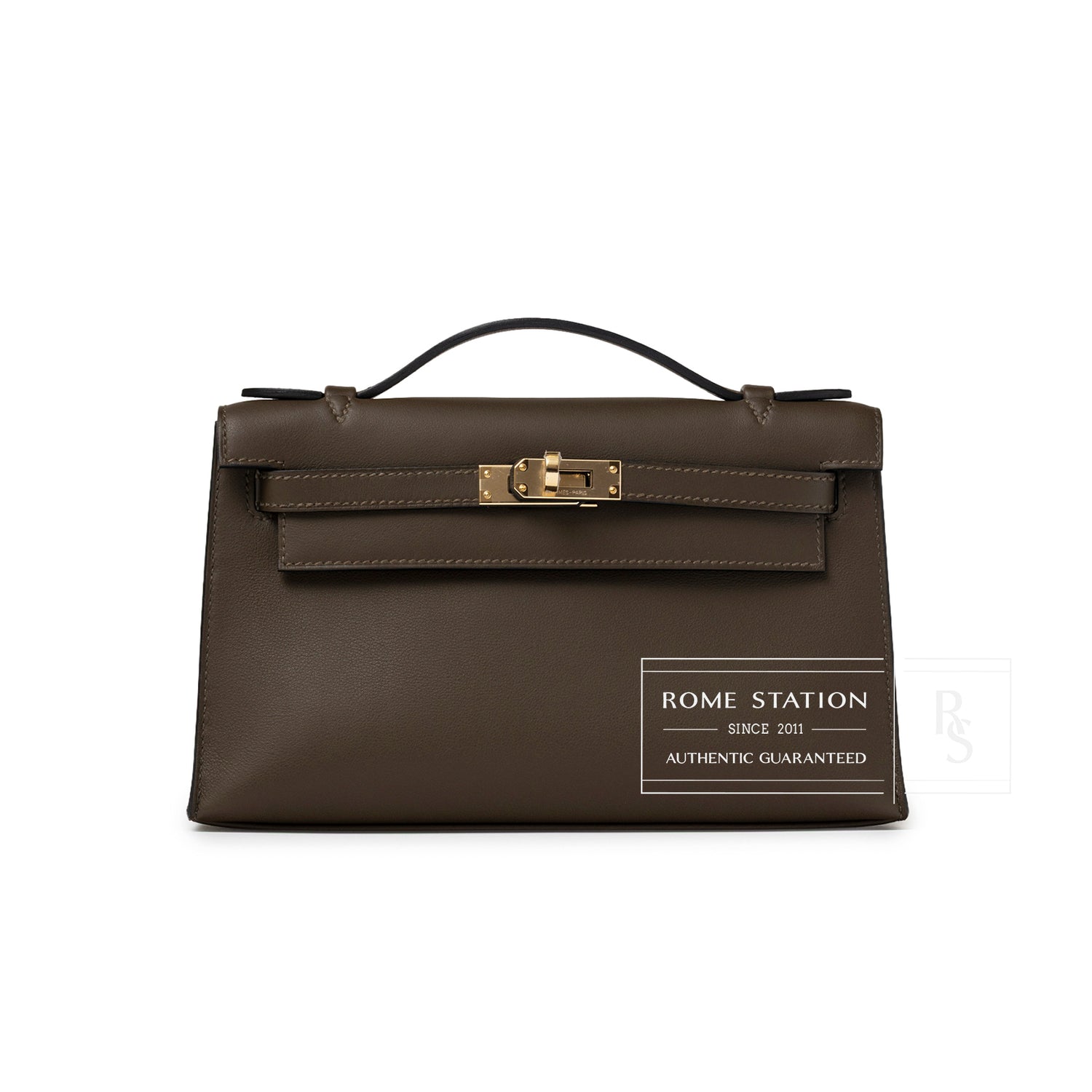 Front view of Hermès Kelly Pochette Vert Loden Swift Permabrass Hardware with top handle visible
